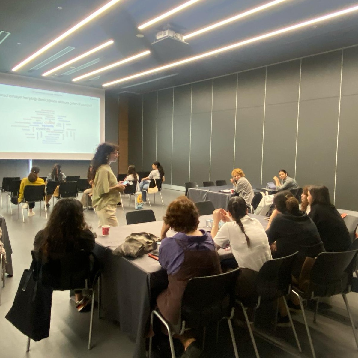 Toplumsal Cinsiyet Eşitliği Mücadelesini İstanbul’da Kapsamlı Bir Seminerle Ele Aldık